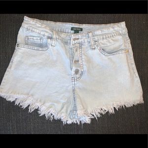 High waisted shorts light wash